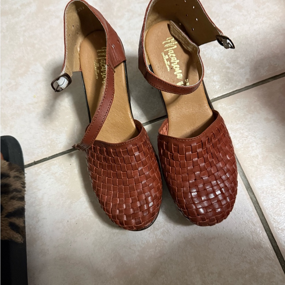 Women's Brown Woven Shoes